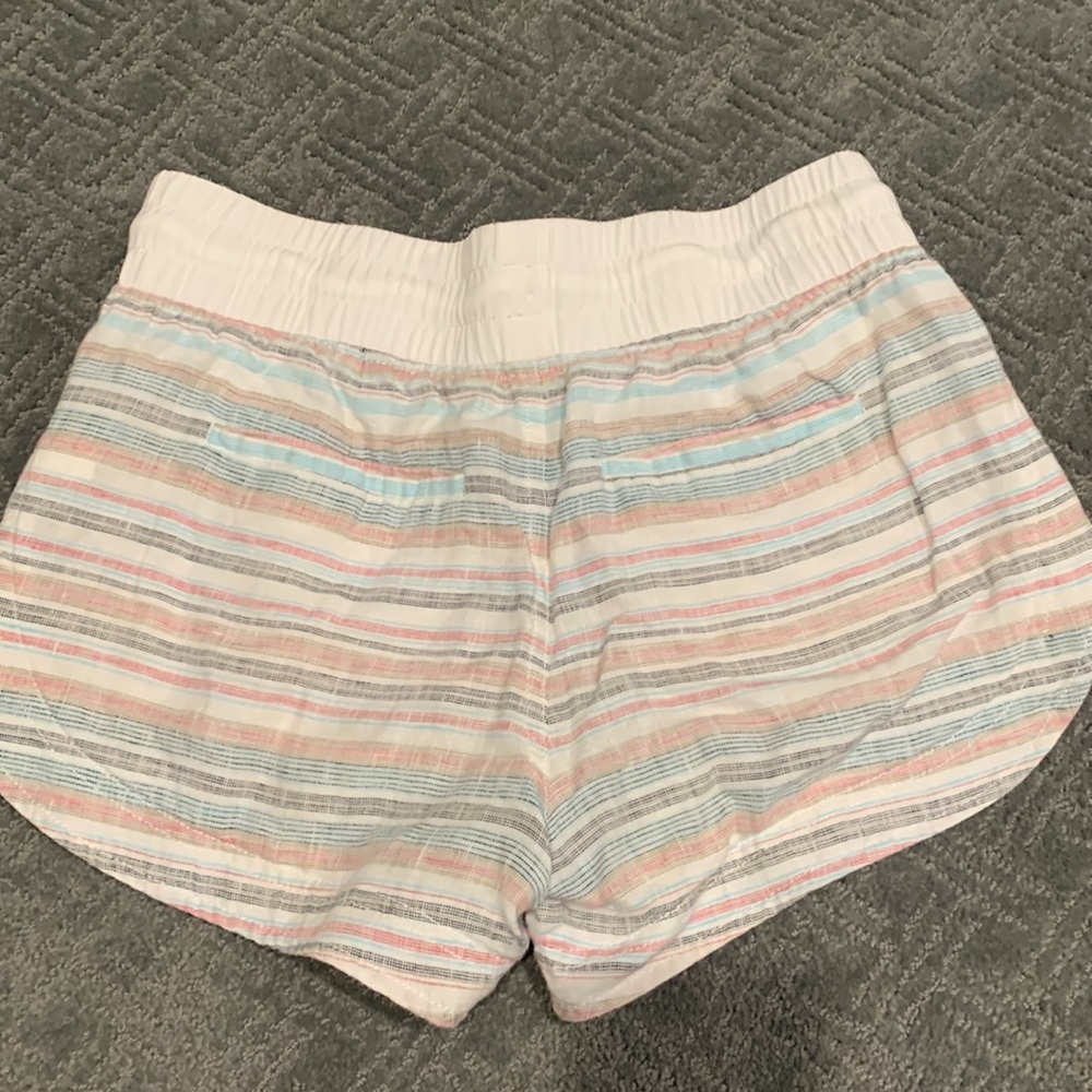 Drawstring shorts - Picture 2 of 3